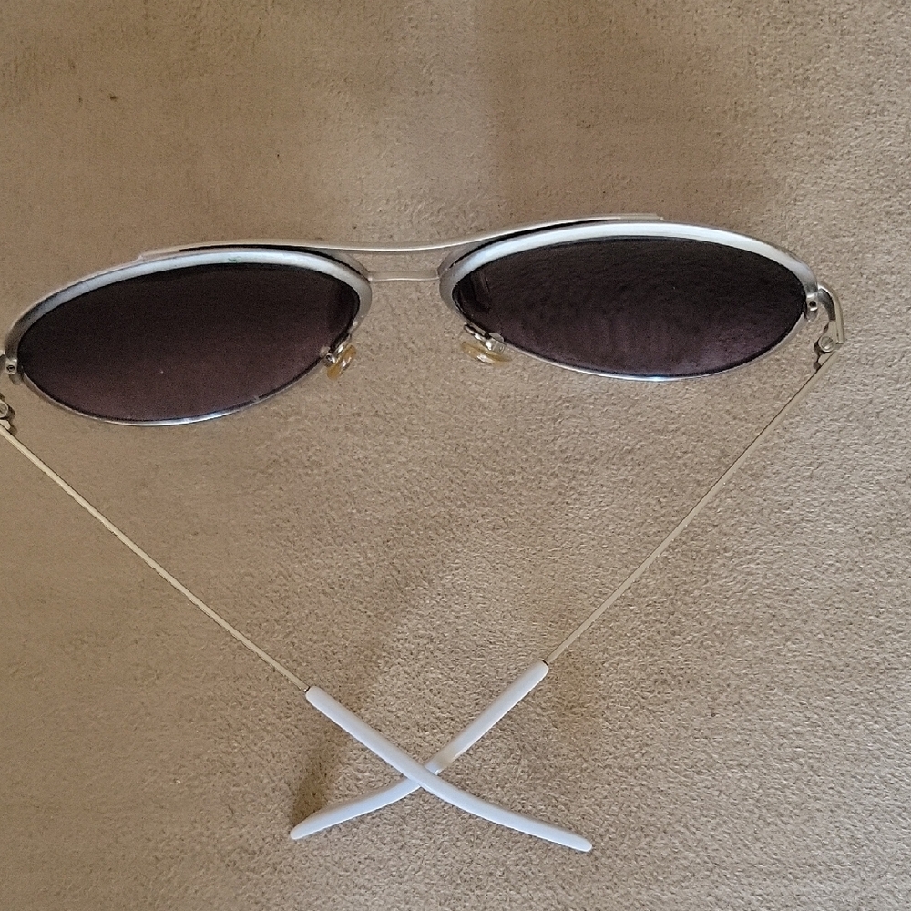 White and Silver Aviator Sunglasses - Picture 9 of 10